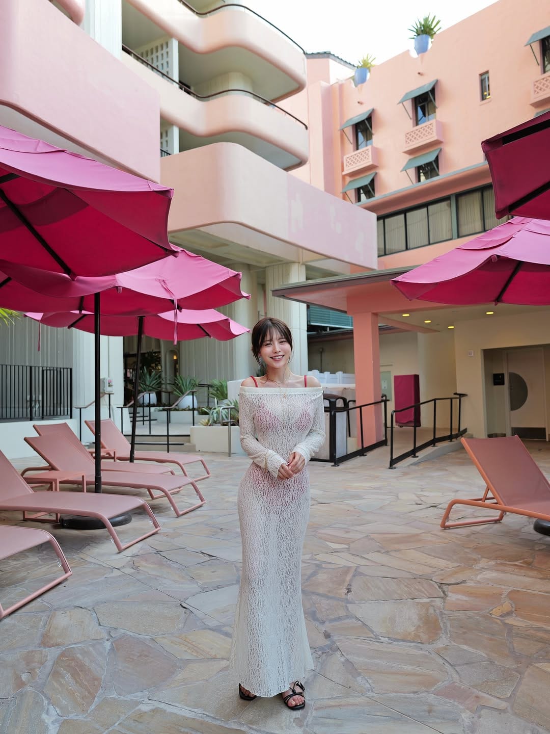 Post 1 by 新田さちか Sachika Nitta on Instagram (carousel)