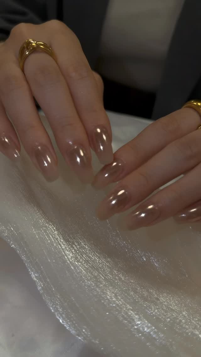 Post 5 by aya/大人ネイル/上品ネイル/美フォルムネイル on Instagram (video)