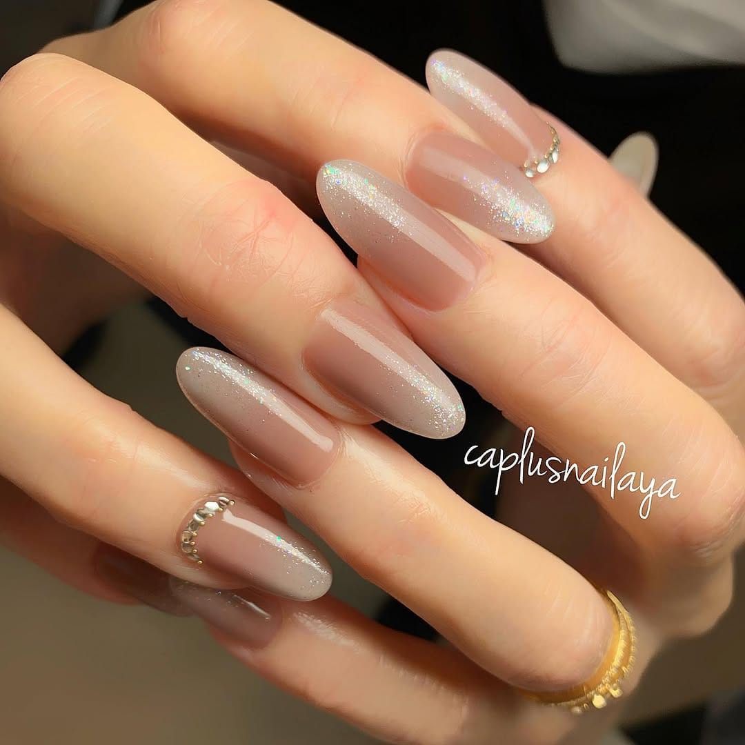 Post 9 by aya/大人ネイル/上品ネイル/美フォルムネイル on Instagram (image)