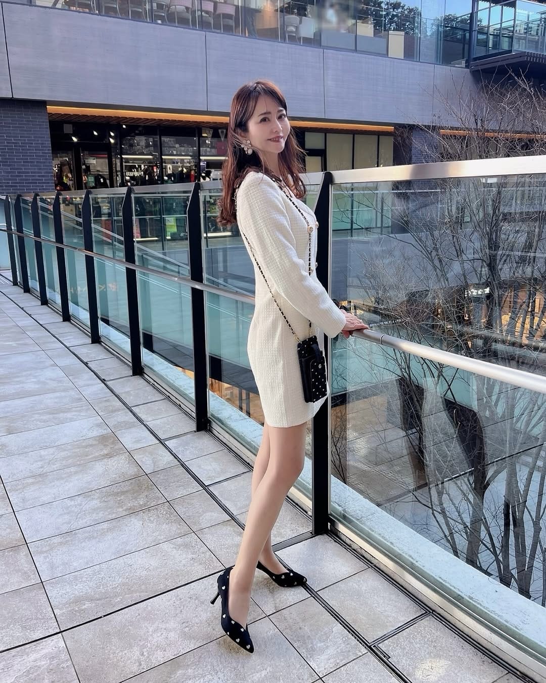Post 10 by 森雅子 mako 上品綺麗めスタイル on Instagram (carousel)