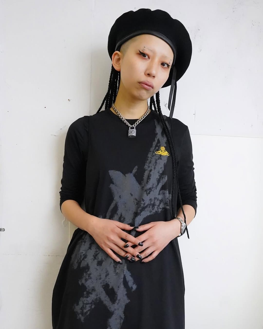 Post 9 by 平山華蓮 / Karen / 发型设计师/ハイトーン/デザインカラー/ウルフ/レイヤー/メンズ/スパイキーショート on Instagram (image)