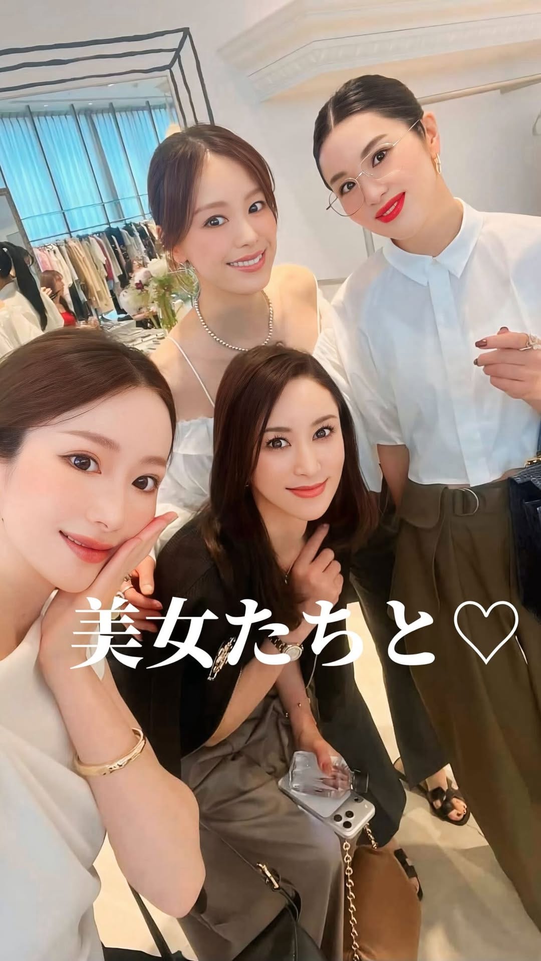 Post 5 by T⃨ O⃨ M⃨ O⃨ K⃨ O⃨ㅤ |ビューティーコンサルタント|美容愛好家 on Instagram (video)