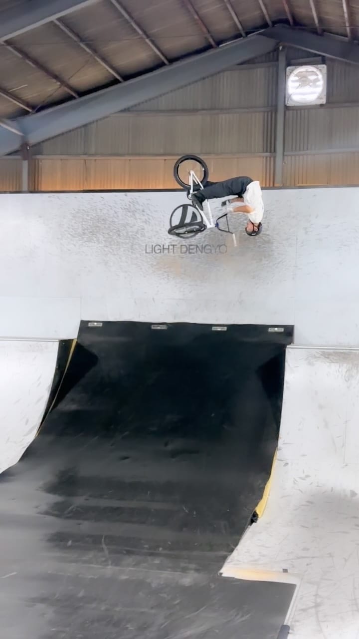 Post 1 by 𝐑𝐘𝐎𝐆𝐀 𝐓𝐀𝐍𝐈𝐌𝐎𝐓𝐎 /谷本怜雅　　　　　🇯🇵BMX🇯🇵 on Instagram (video)