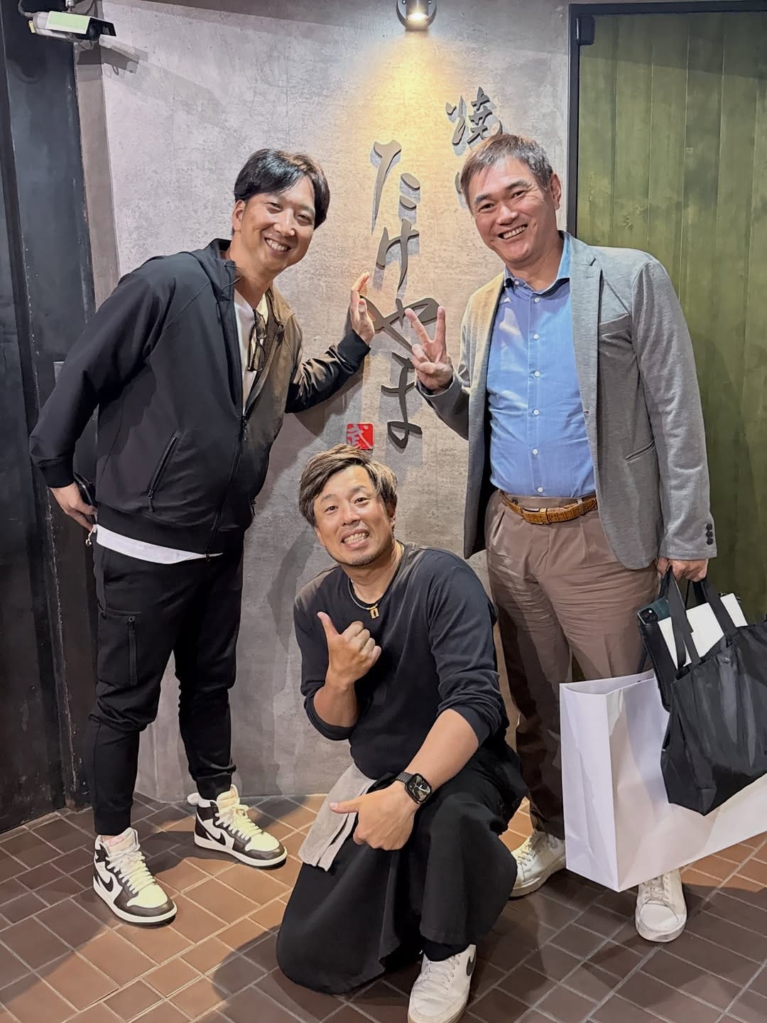 Post 6 by Shingo Takeyama on Instagram (carousel)