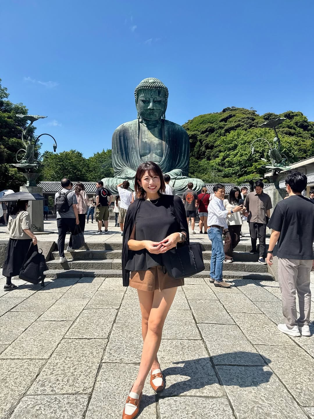 Post 3 by きゃっするひとみー/お城を走る人/#きゃっするらんなー on Instagram (carousel)