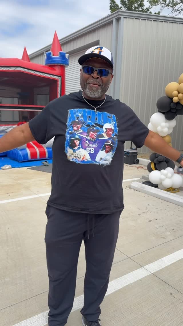 Post 4 by Nadia Taylor on Instagram (video)