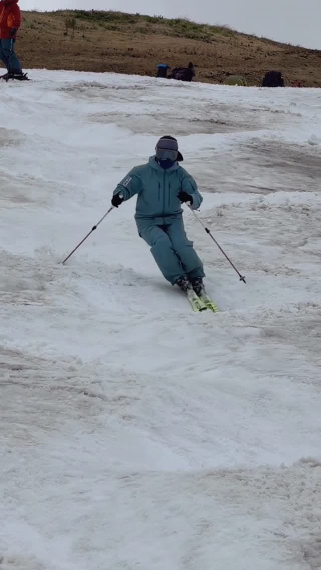 Post 4 by 大場朱莉 on Instagram (video)