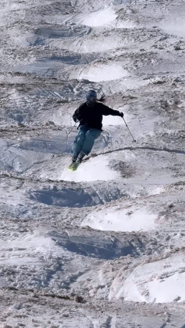 Post 6 by 大場朱莉 on Instagram (video)