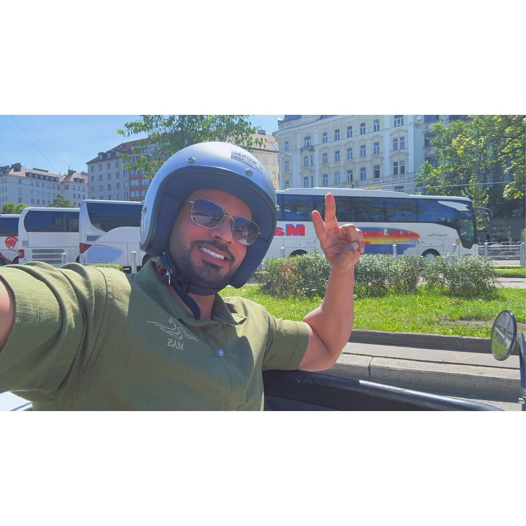 Post 6 by Mohammad Alsuwaidi on Instagram (carousel)