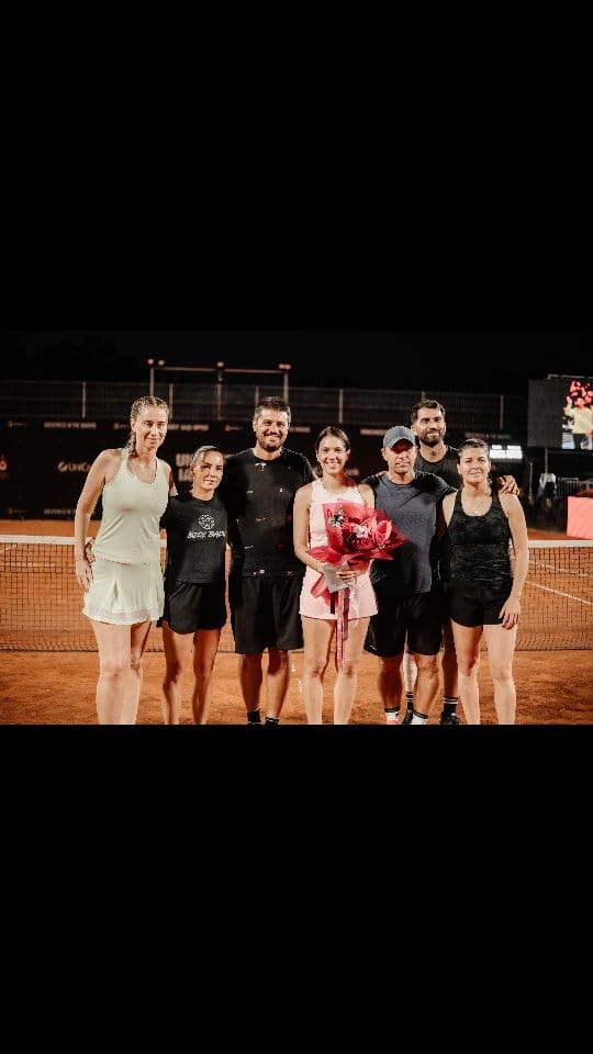 Post 9 by Raluca Olaru on Instagram (video)