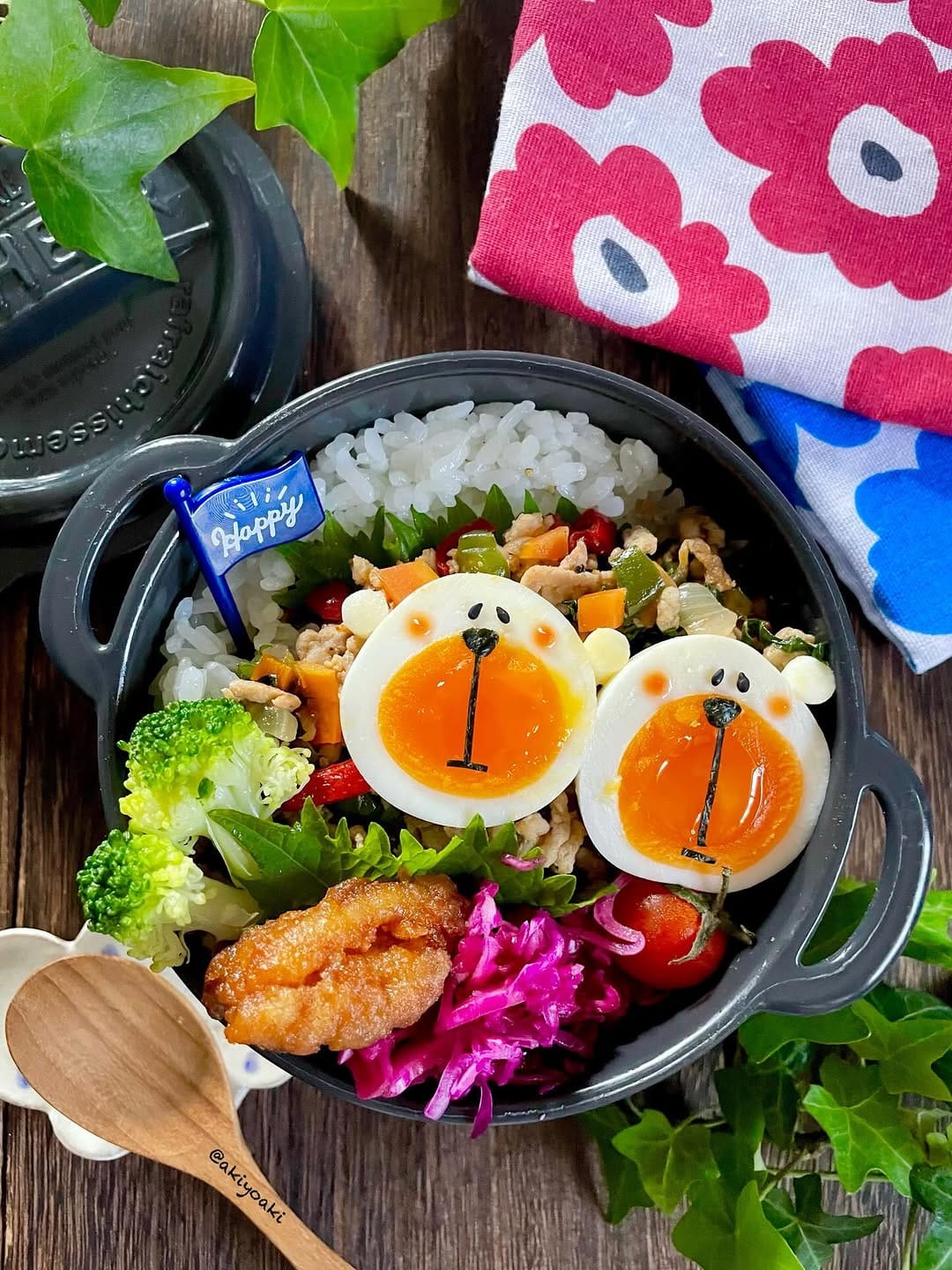 Post 6 by ✩*akiyo*✩*॰¨̮ キャラ弁❤︎お弁当❤︎obento on Instagram (image)