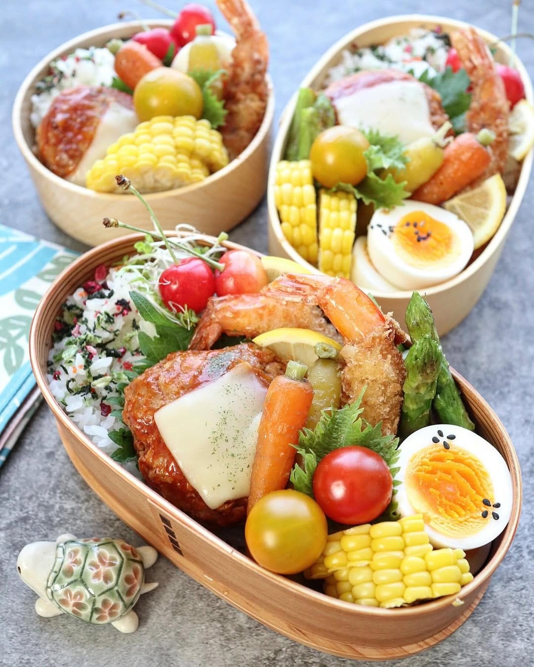 Post 6 by アシュママ　息子とパパに作るお弁当 on Instagram (carousel)