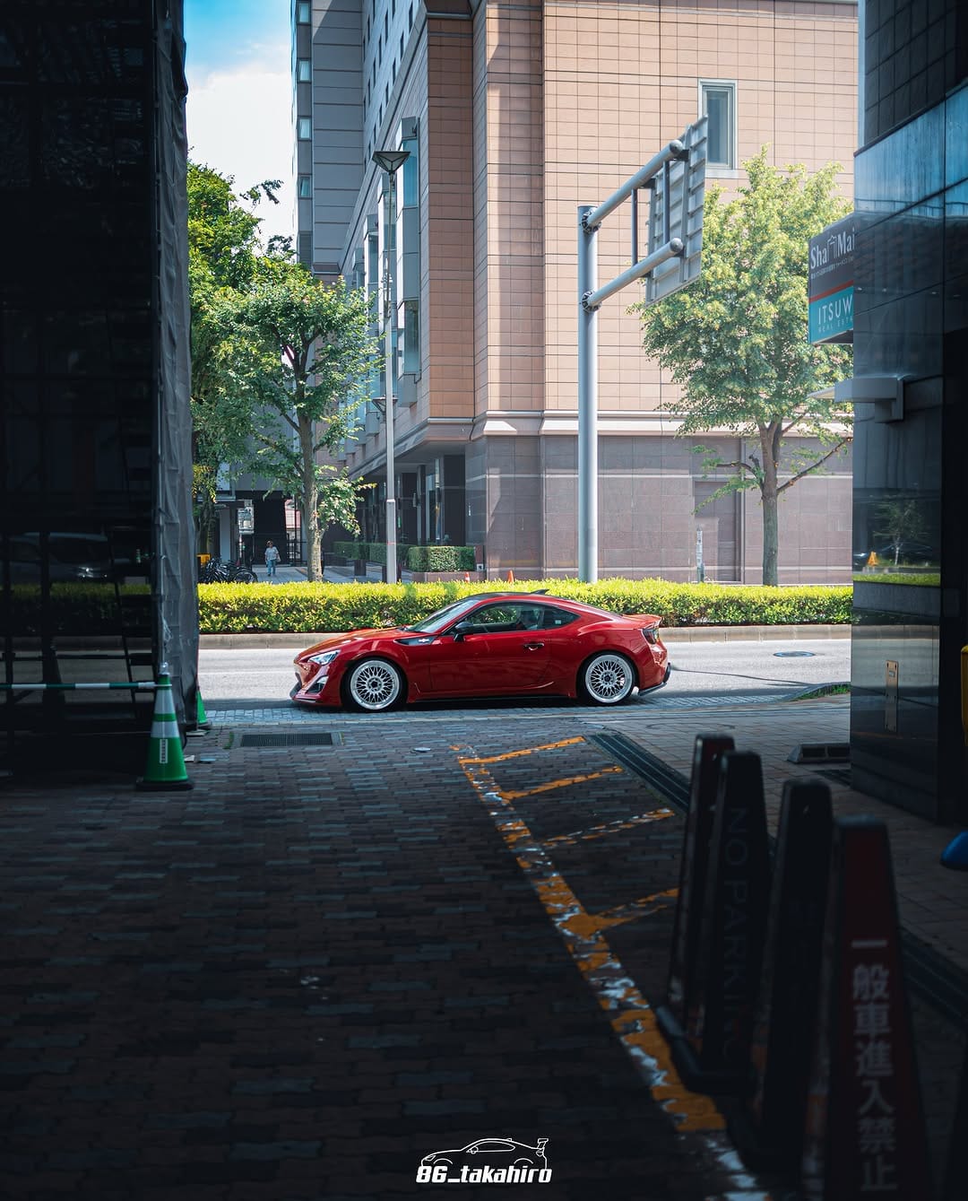 Post 6 by 𝑻𝑨𝑲𝑨𝑯𝑰𝑹𝑶 on Instagram (carousel)