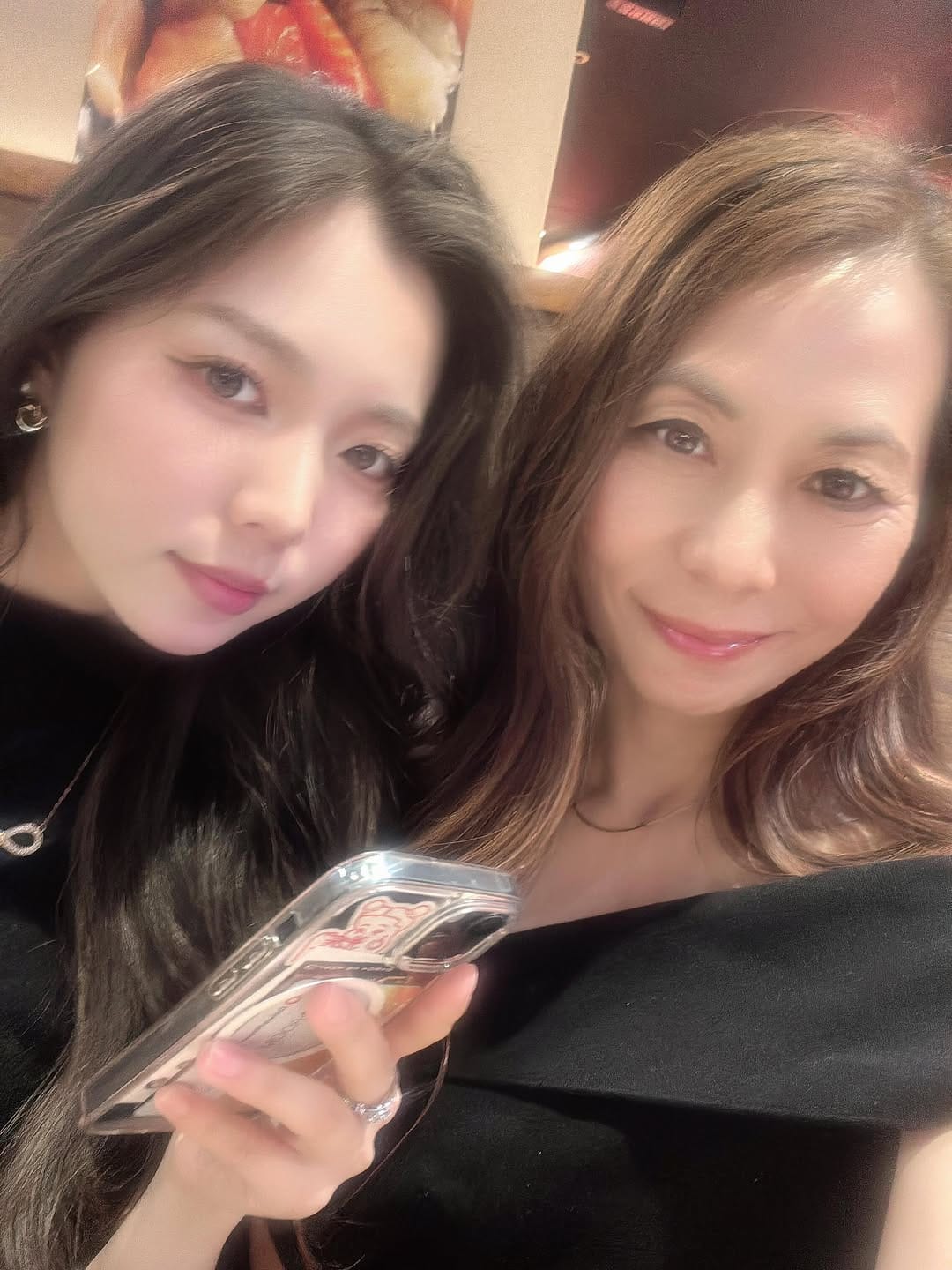 Post 10 by aki on Instagram (carousel)