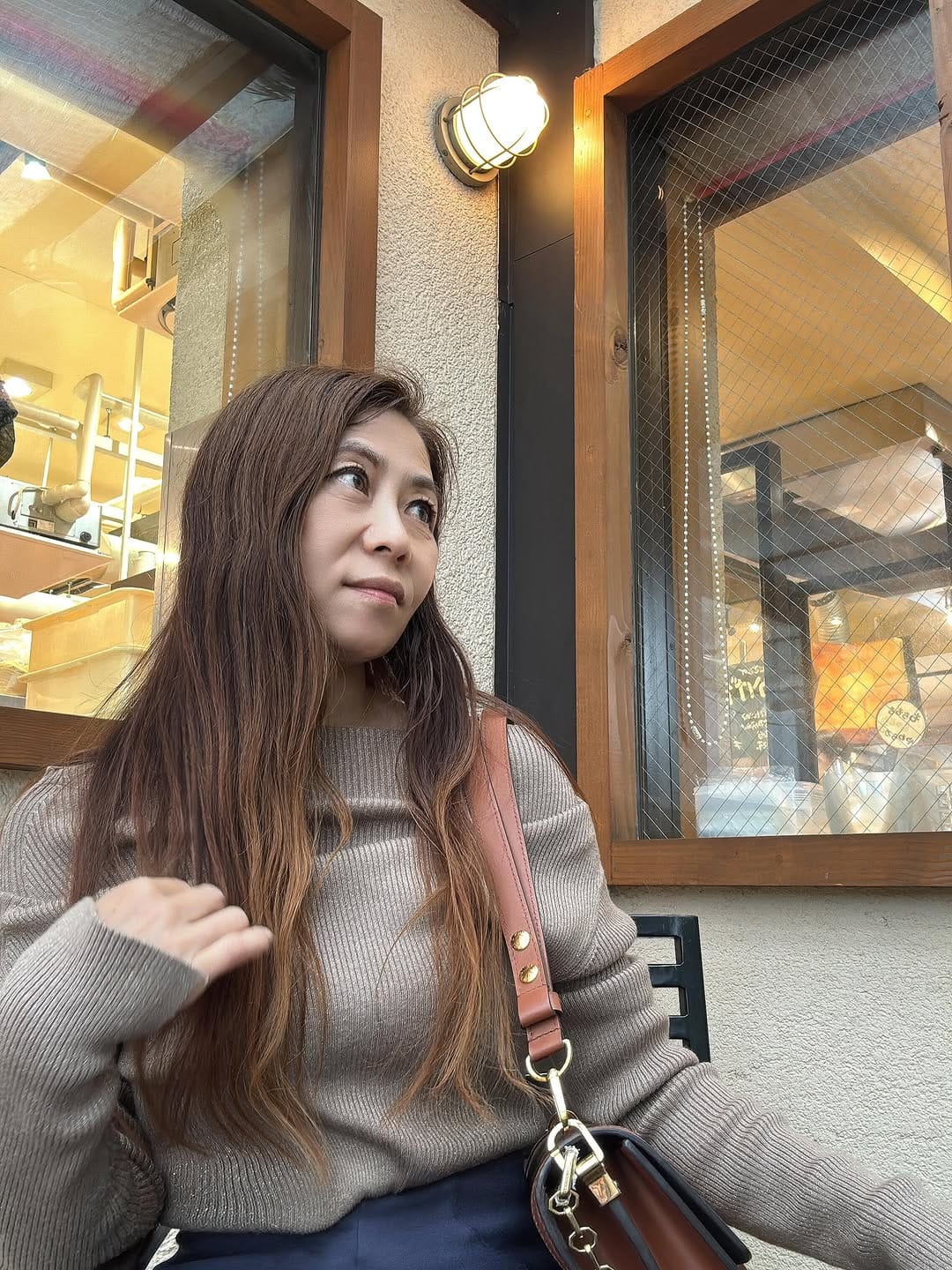 Post 8 by aki on Instagram (carousel)