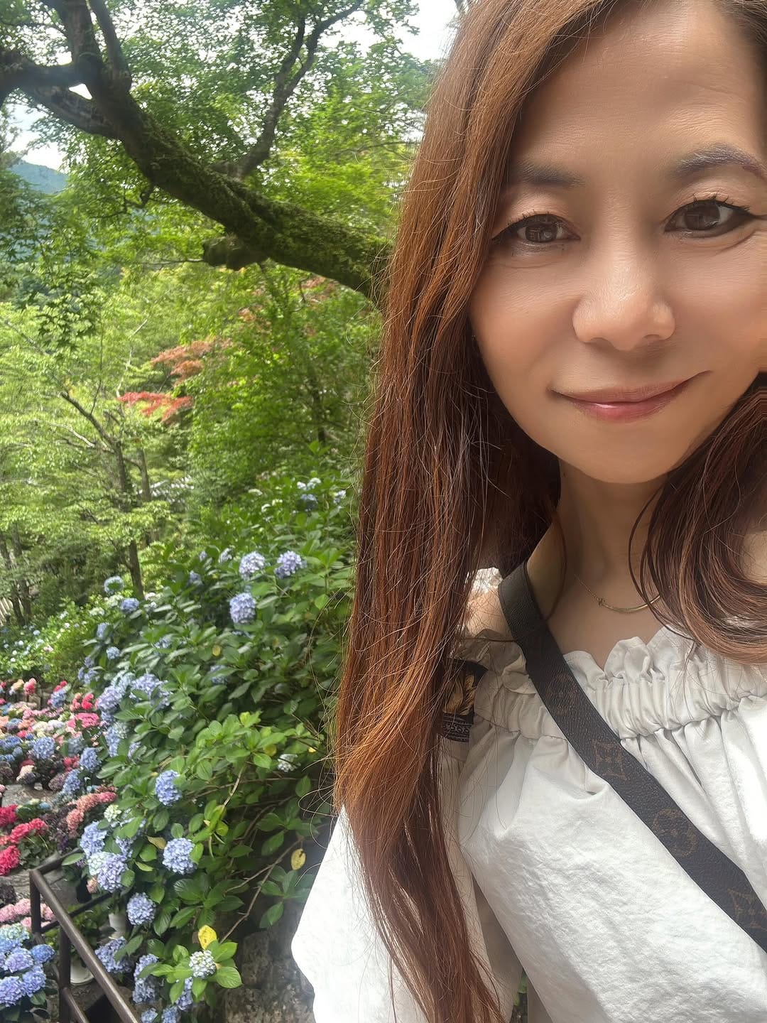 Post 5 by aki on Instagram (carousel)
