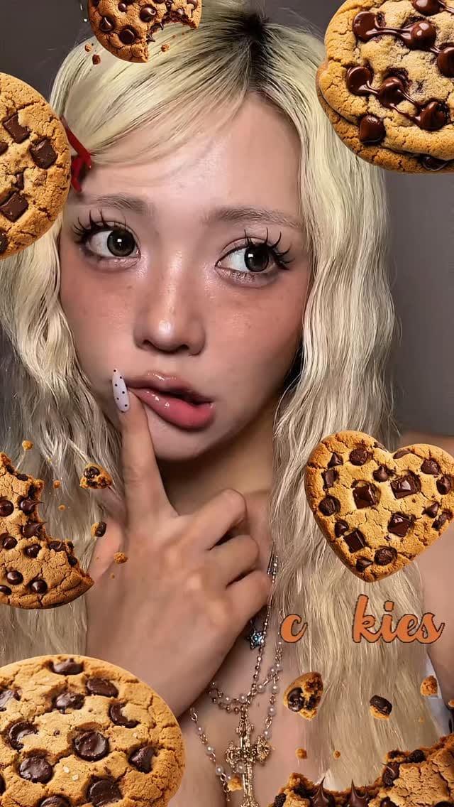 Post 7 by SHIORI on Instagram (video)