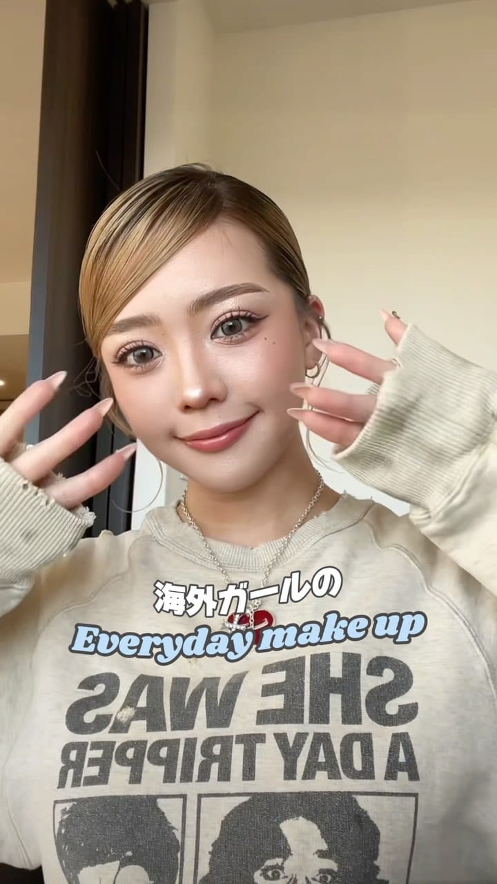 Post 10 by SHIORI on Instagram (video)