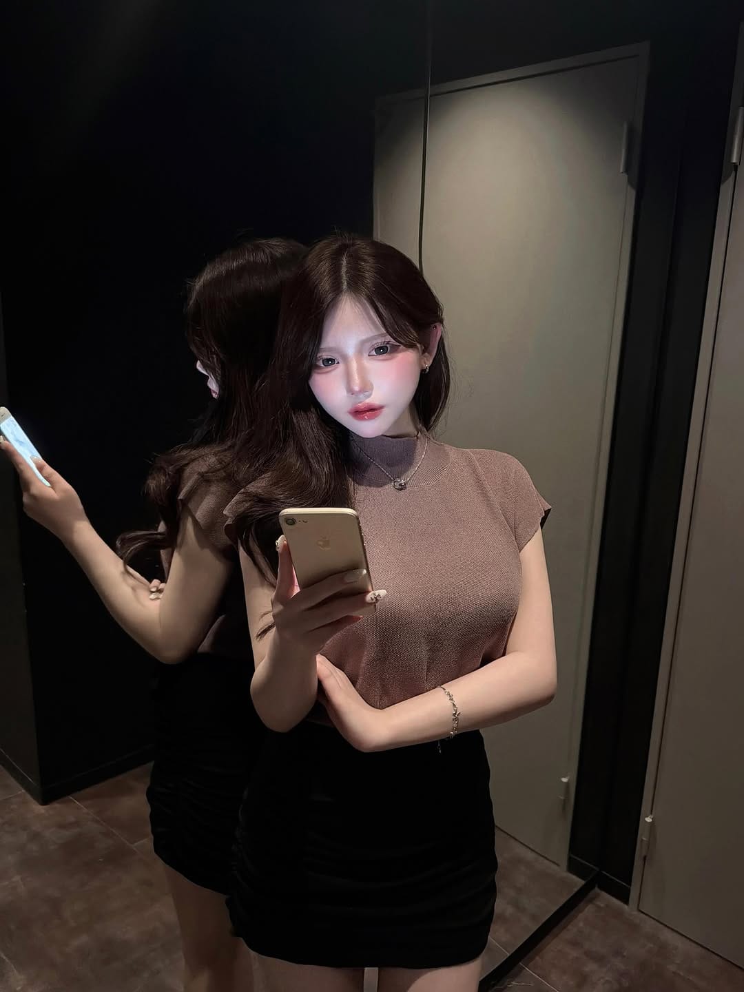 Post 4 by hana on Instagram (carousel)