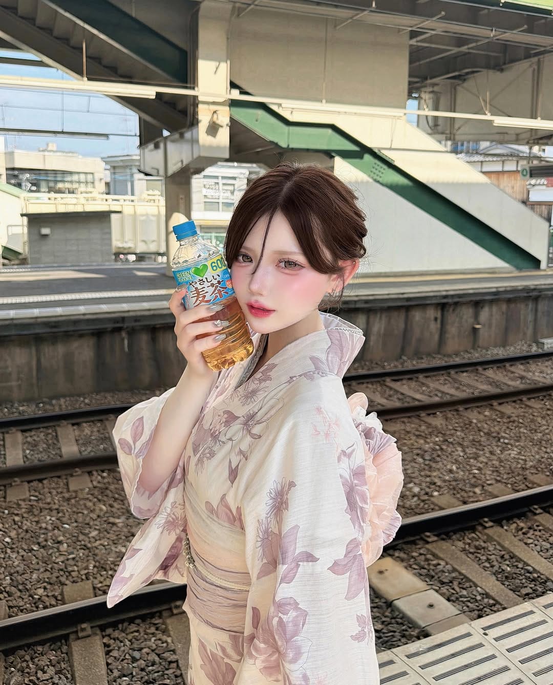 Post 1 by hana on Instagram (carousel)