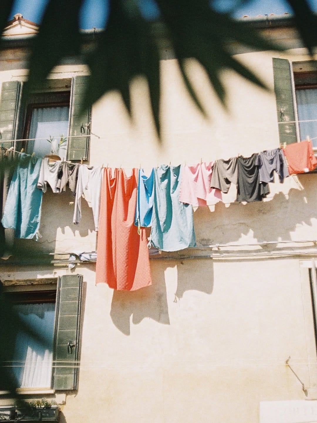 Post 1 by Haruka Kubotani ｜フィルム写真・紀行 on Instagram (carousel)