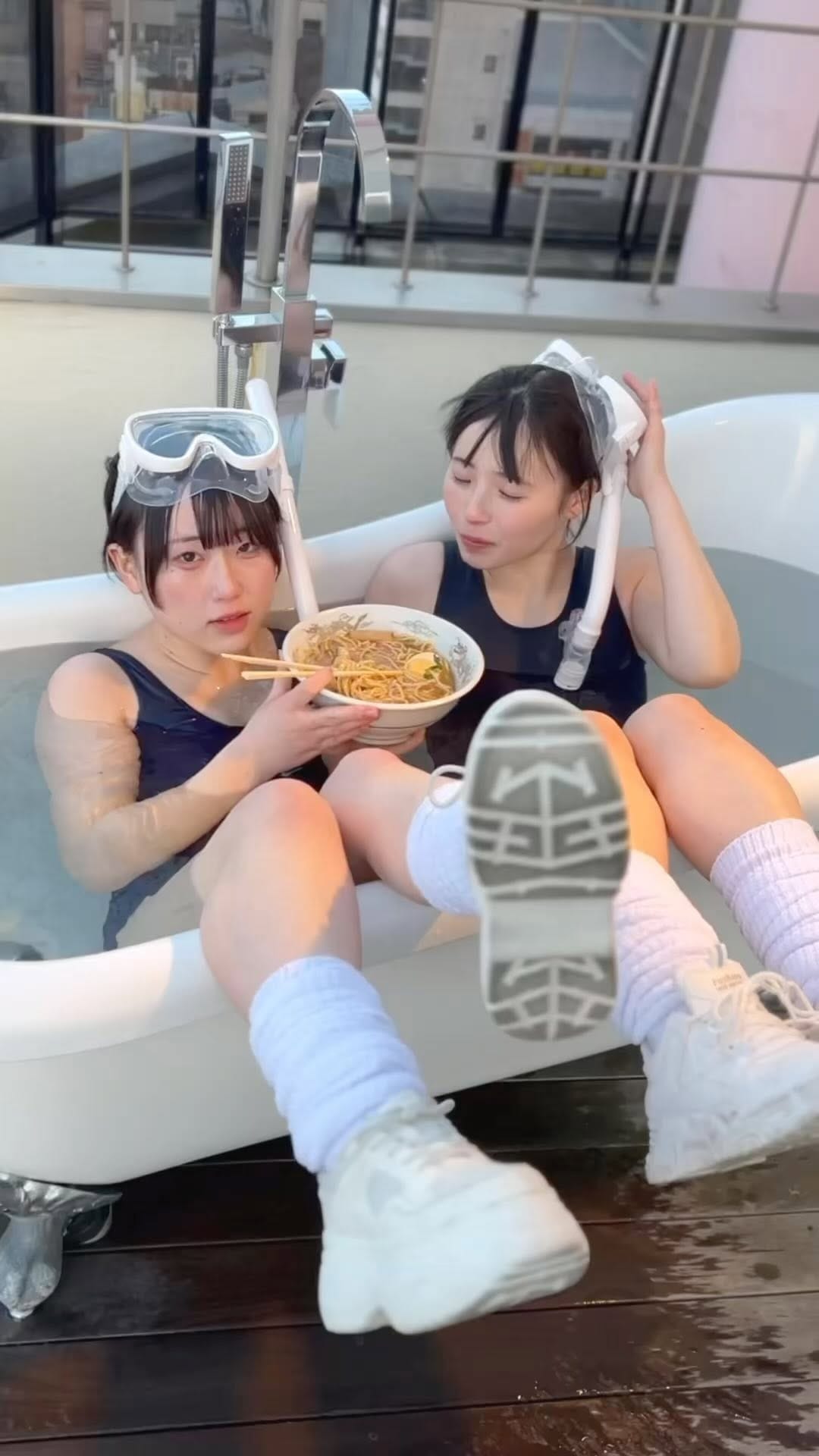 Post 2 by たこす(takosu) on Instagram (video)