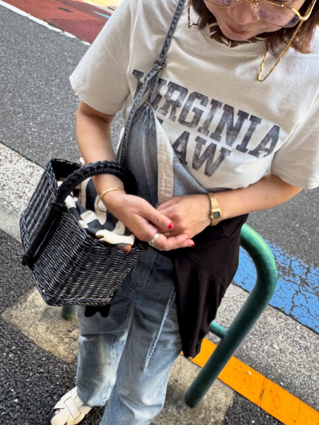 Post 10 by hitomi suzuki on Instagram (carousel)