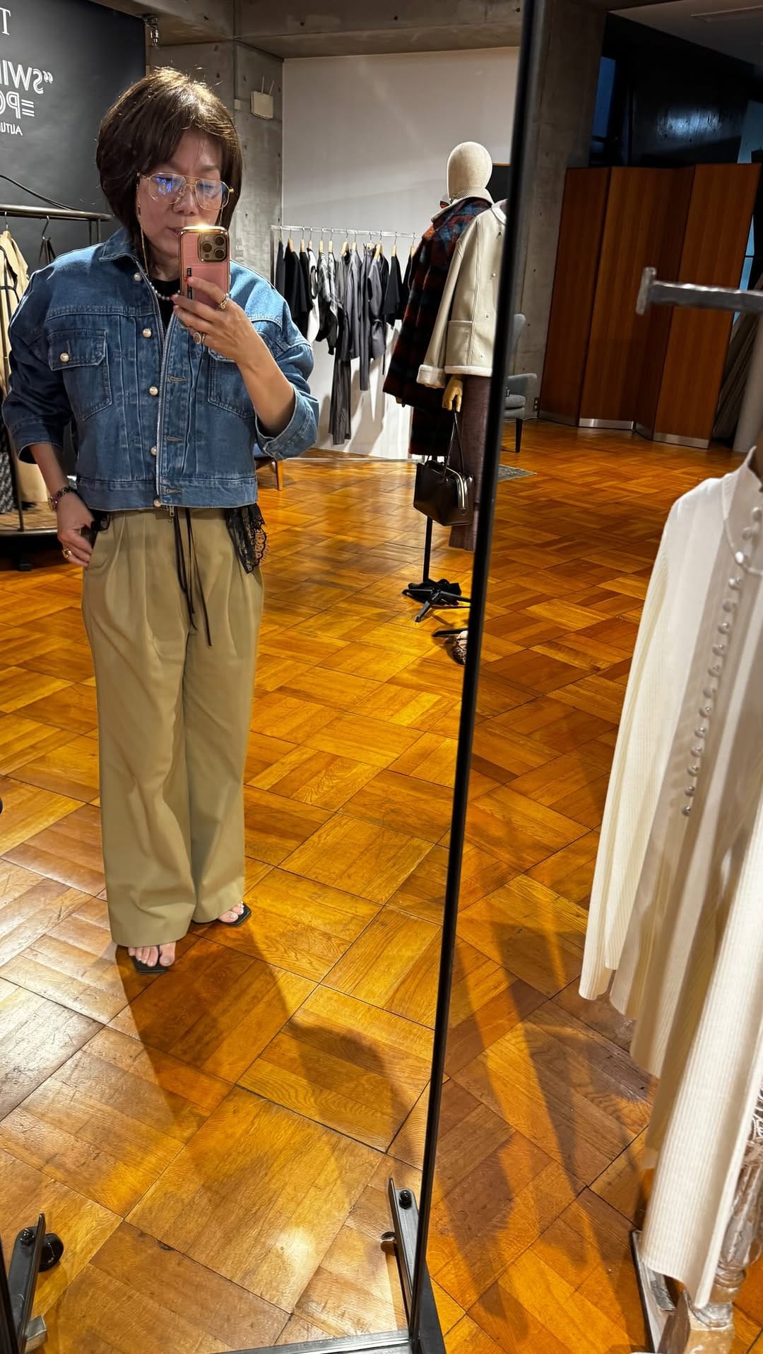 Post 4 by hitomi suzuki on Instagram (video)