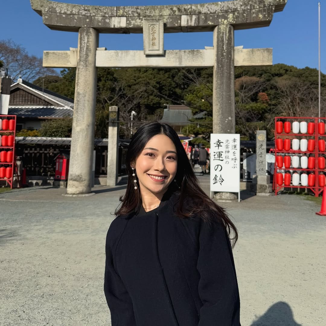 Post 8 by Waka Matsuda /松田 和佳 on Instagram (carousel)