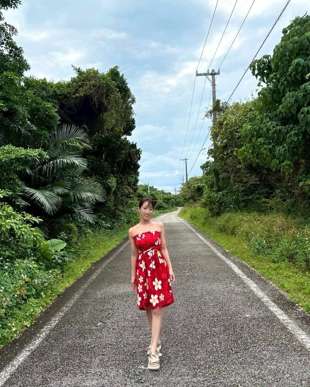 Post 6 by ⁡ 近藤夏奈🌻 𝑭𝒓𝒆𝒆 𝑨𝒏𝒏𝒐𝒖𝒏𝒄𝒆𝒓🎤 on Instagram (image)