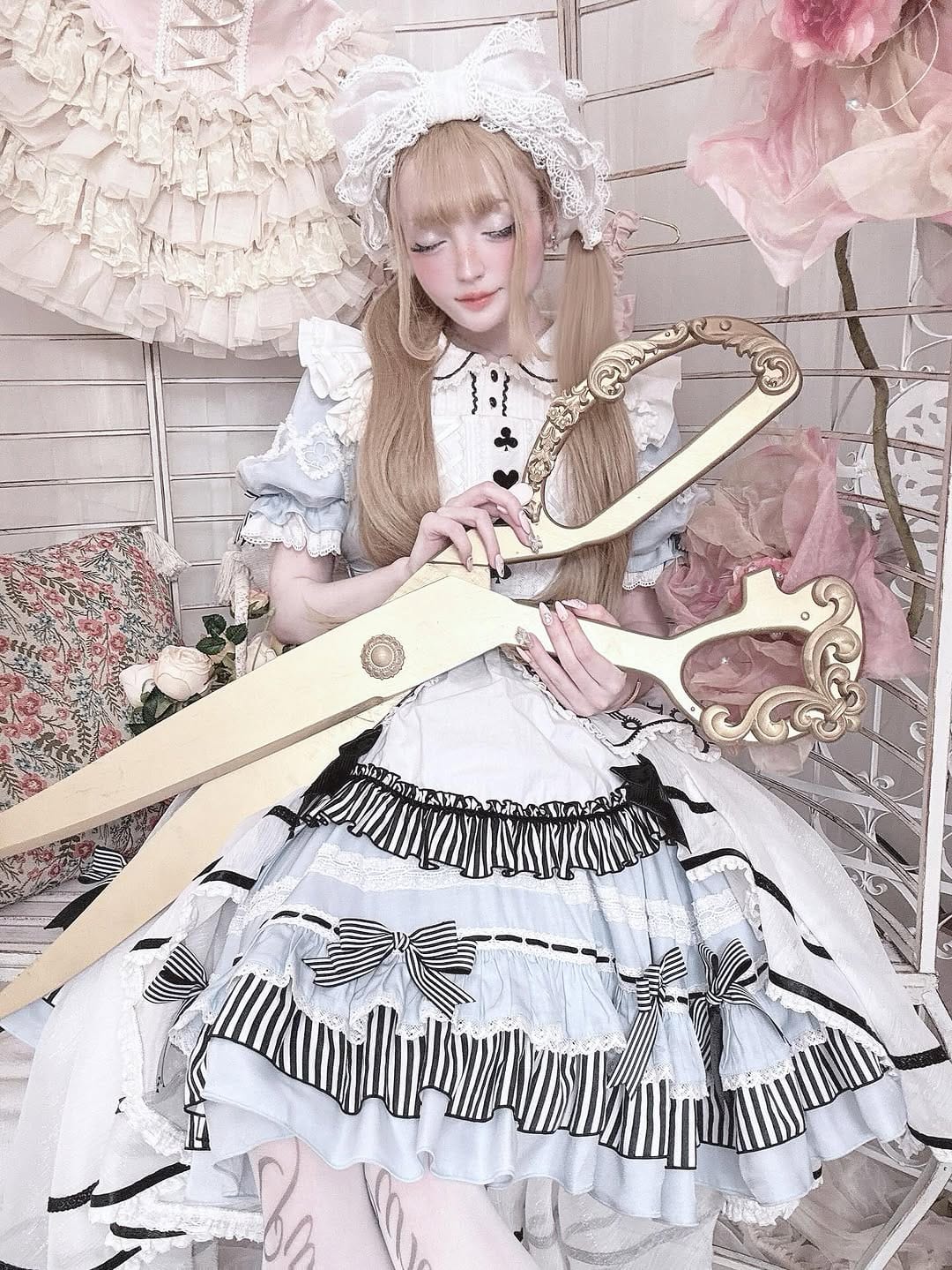 Post 9 by イーヴちゃん | Evie ♡ on Instagram (carousel)
