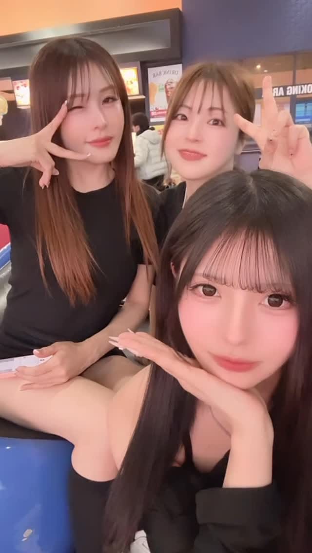 Post 6 by CHIYO OGAWA on Instagram (video)