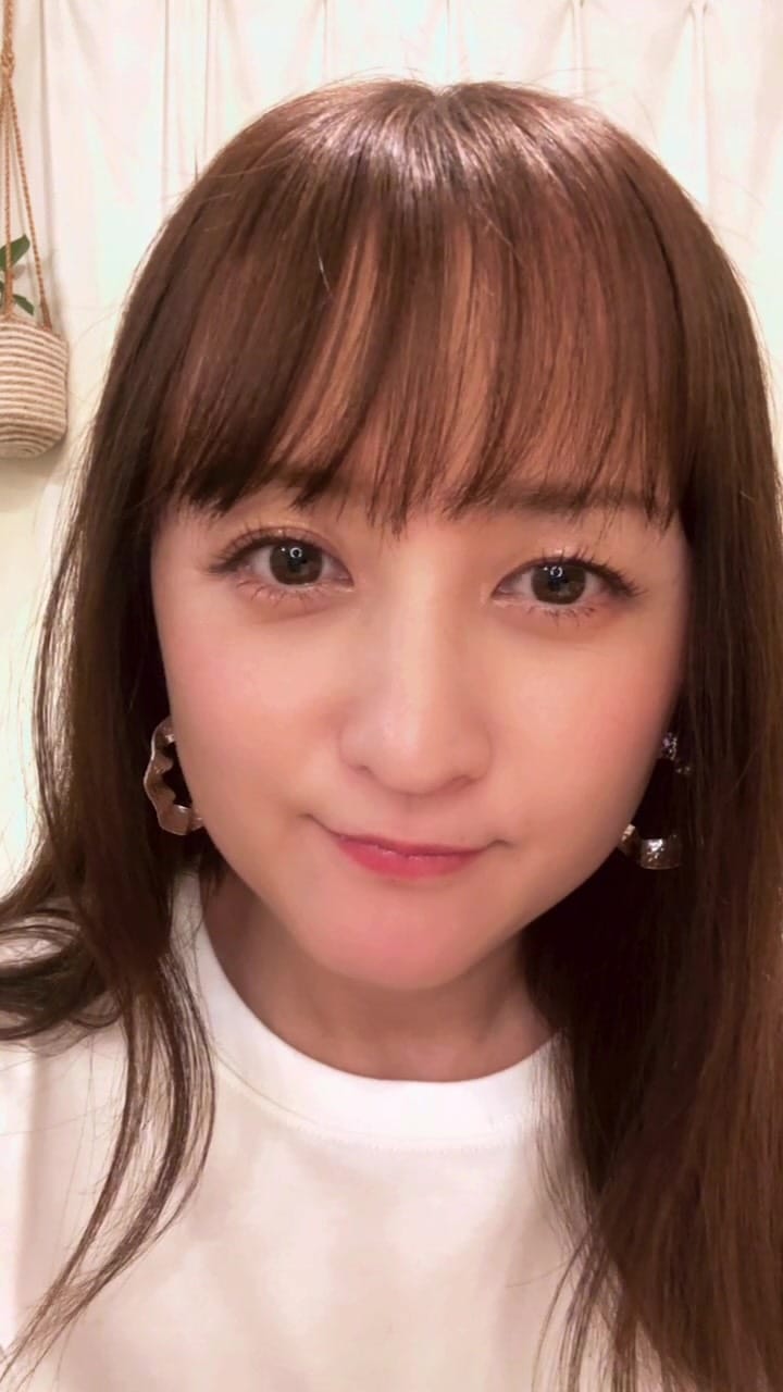 Post 7 by 小松彩夏 on Instagram (video)