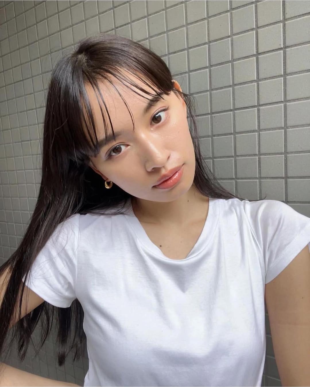 Post 9 by 花之枝しほり | モデル× 海外ファッション on Instagram (carousel)