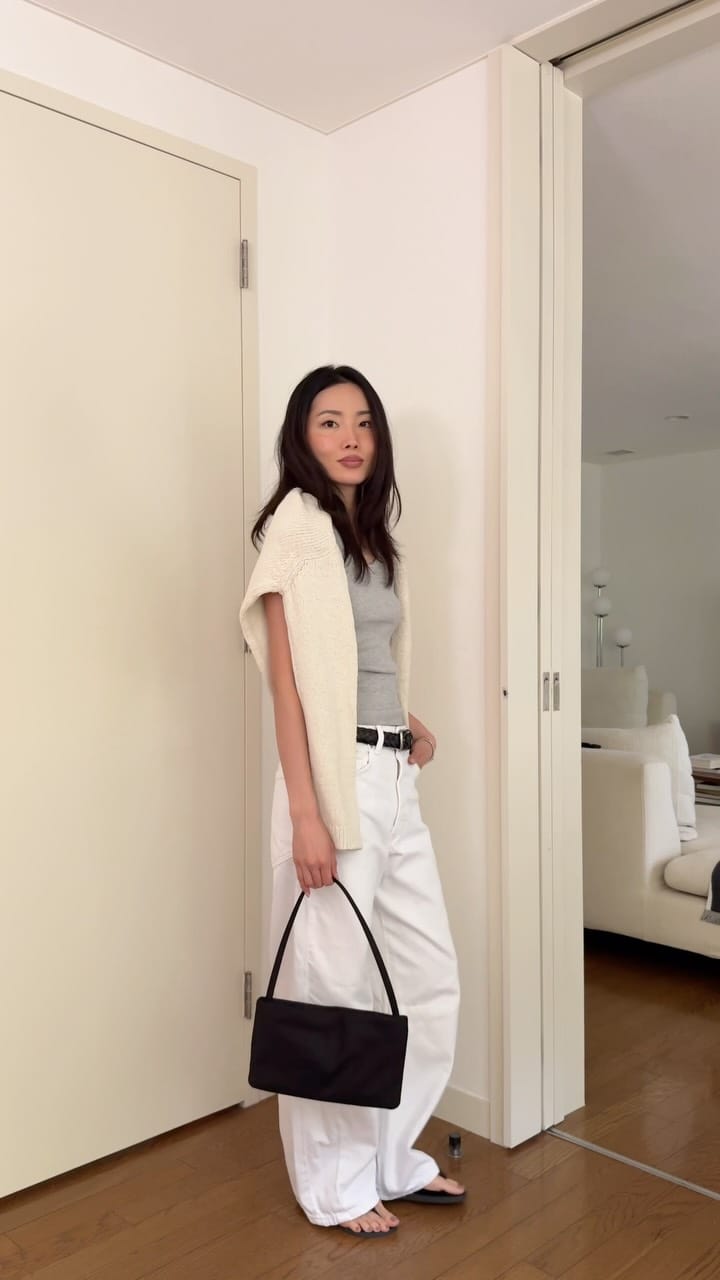 Post 1 by Emma Jang on Instagram (video)