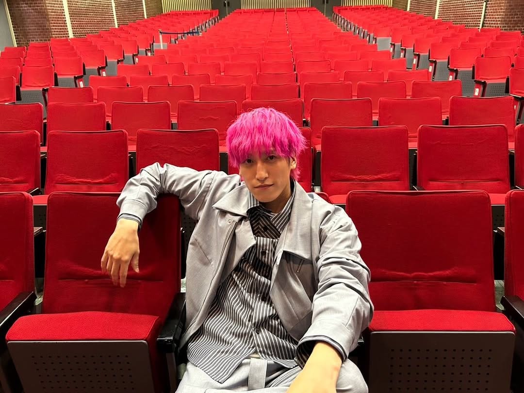 Post 2 by EXIT 兼近大樹 on Instagram (carousel)