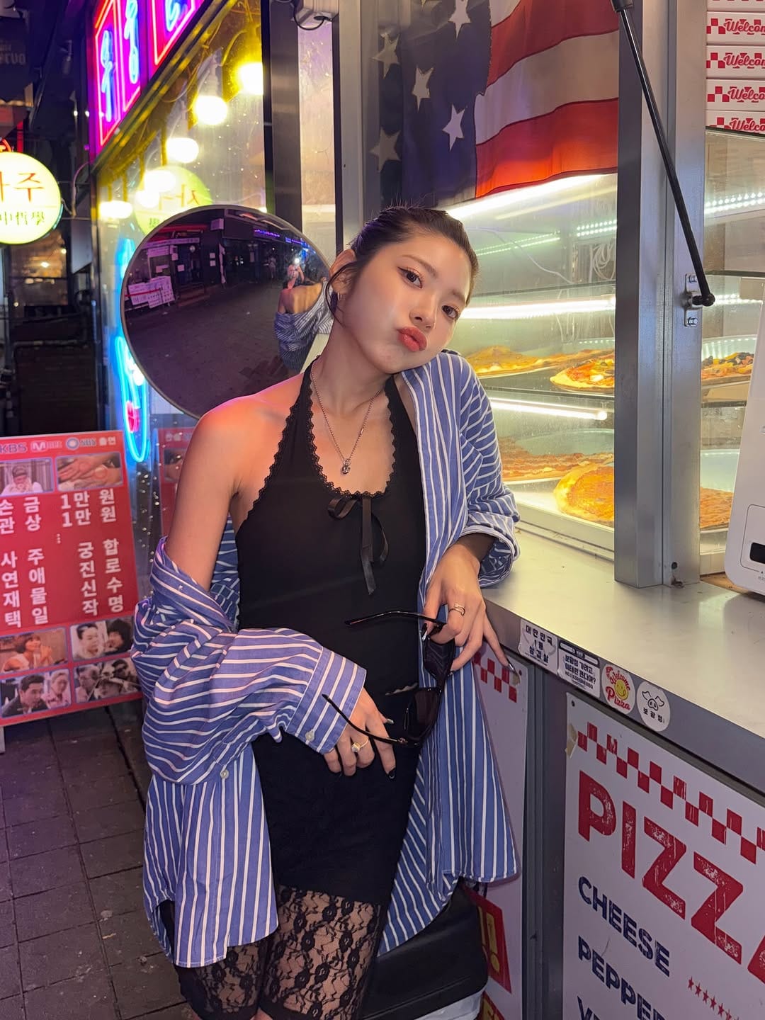 Post 6 by かれんあはは💭🖤 on Instagram (carousel)