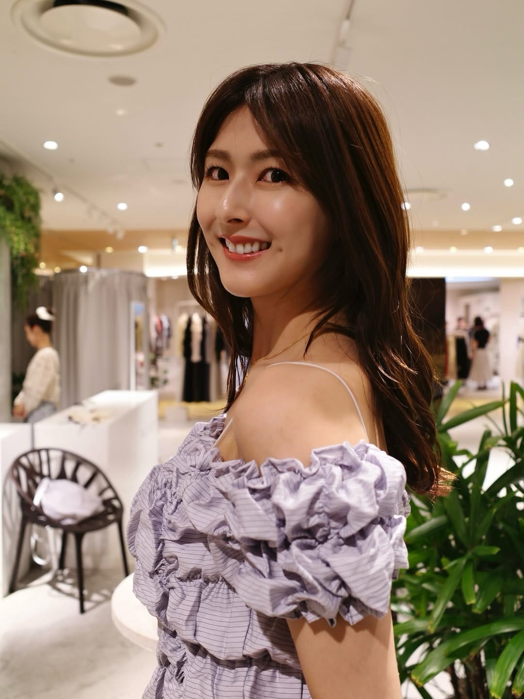 Post 6 by 井上麻衣 MAI INOUE on Instagram (carousel)