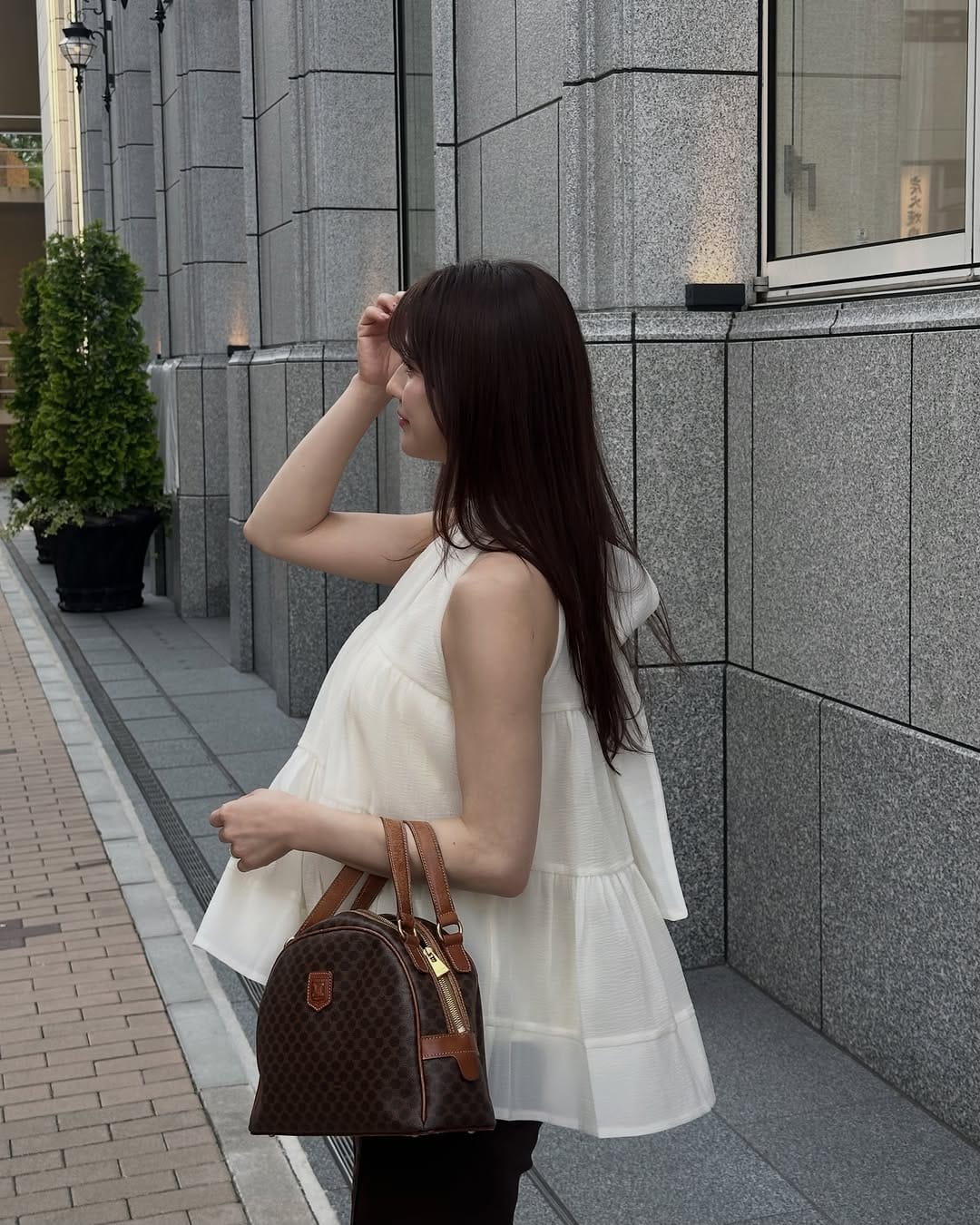 Post 2 by カナコ on Instagram (carousel)