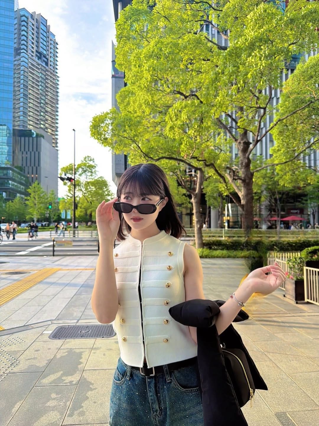 Post 8 by 表 すみれ (おもて すみれ) on Instagram (carousel)