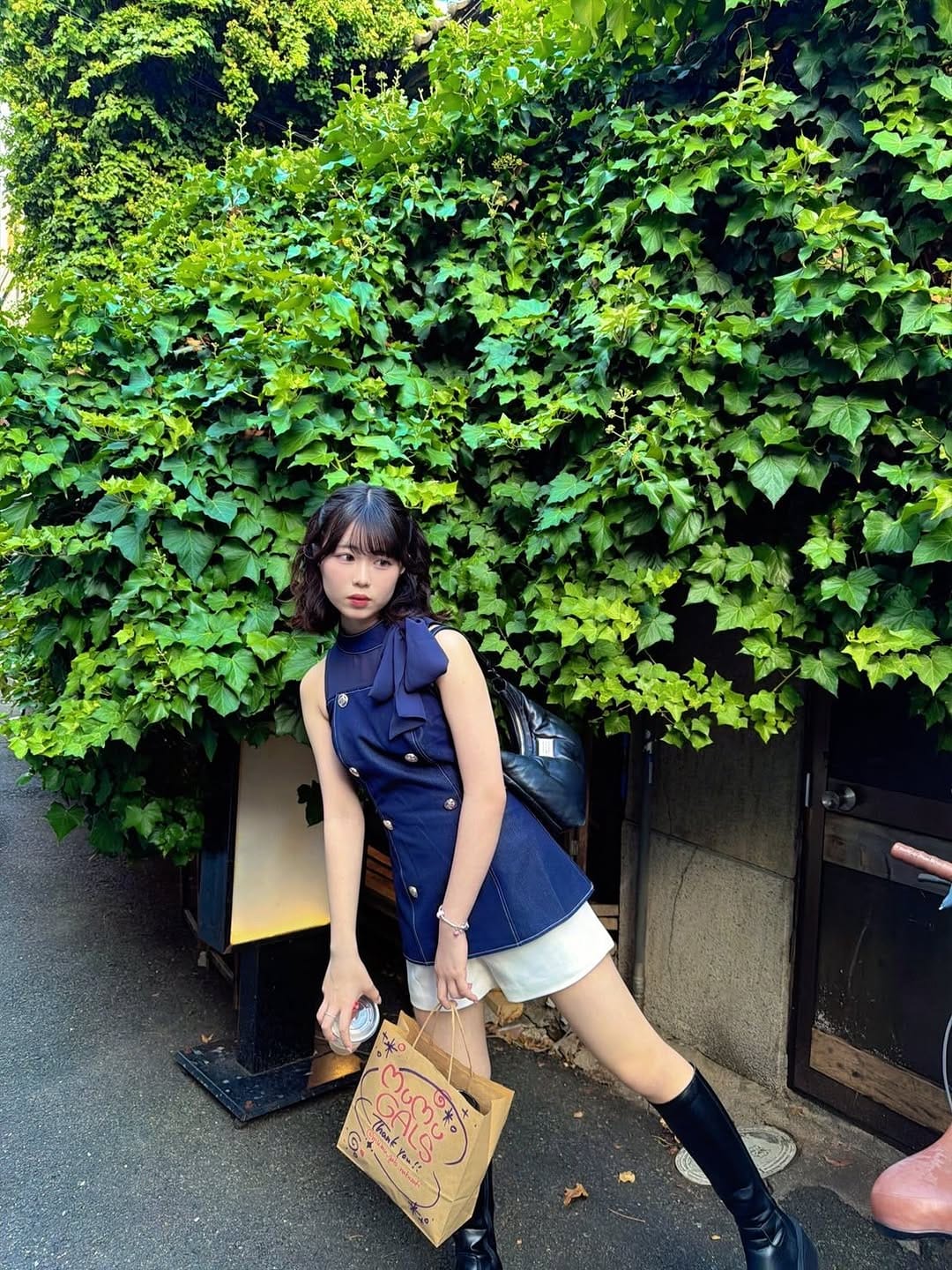 Post 6 by 表 すみれ (おもて すみれ) on Instagram (carousel)