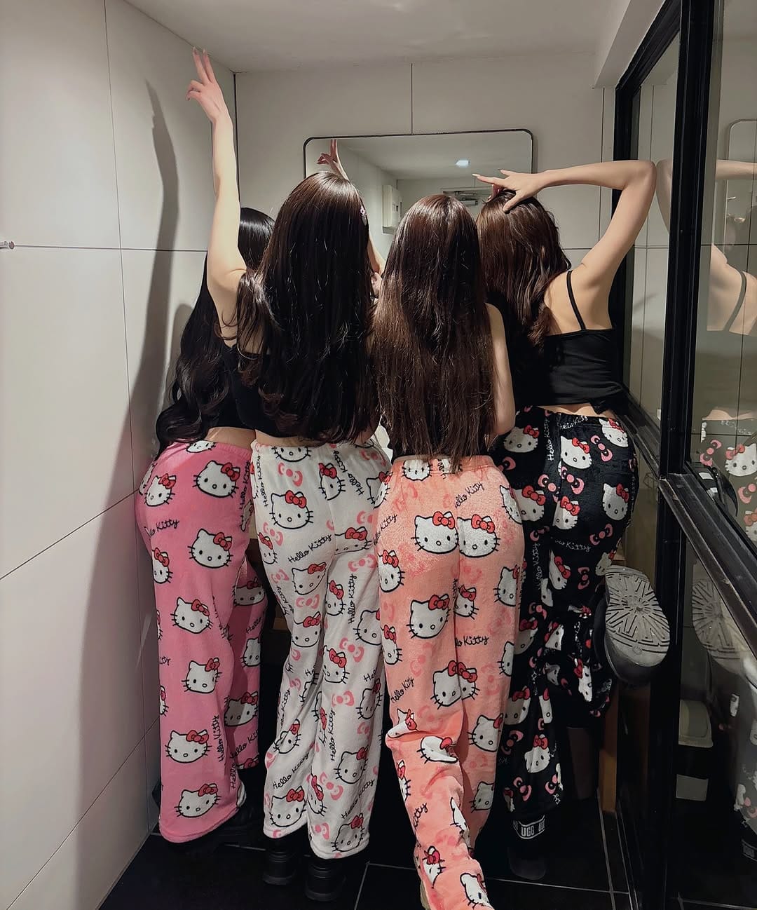 Post 10 by 深結(みゆ) on Instagram (carousel)