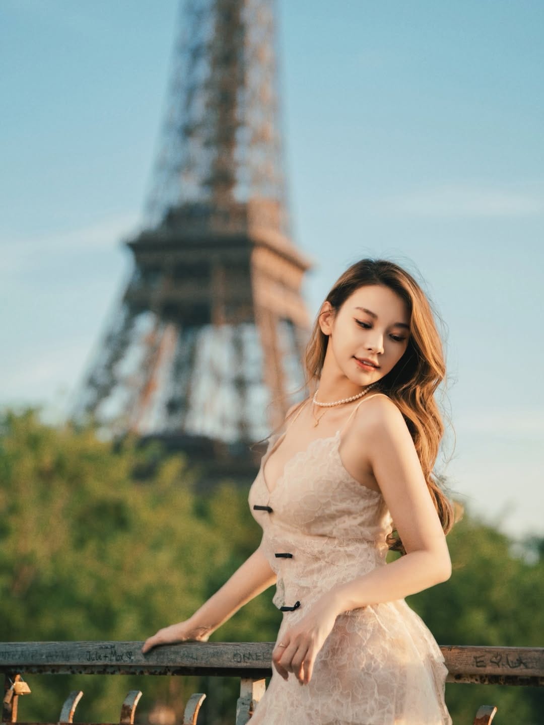 Post 2 by Iris 艾莉絲 on Instagram (carousel)