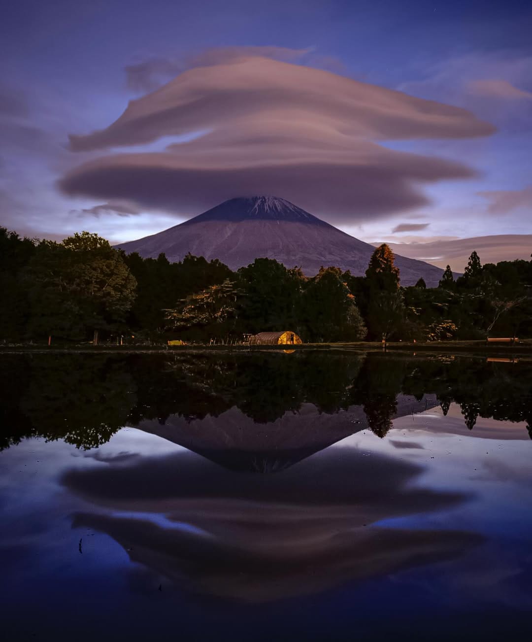 Post 10 by tsubasa hori 富士山写真家 on Instagram (image)