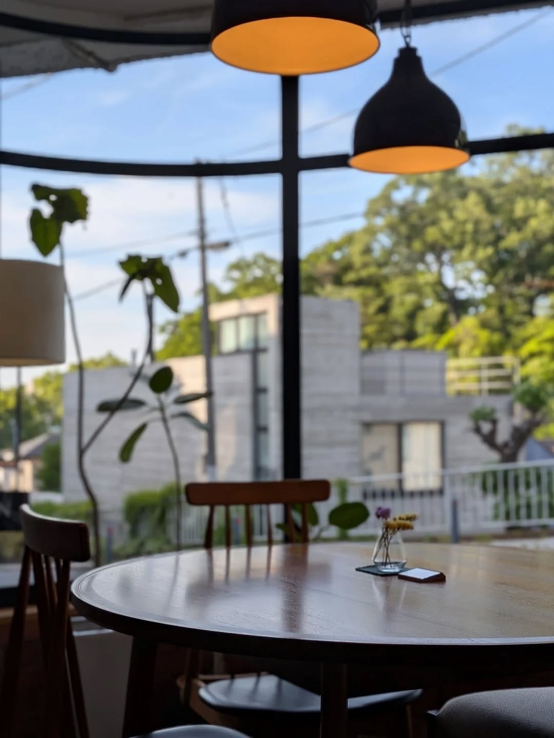 Post 6 by STANDARD TRADE.｜ 家具とインテリア on Instagram (image)
