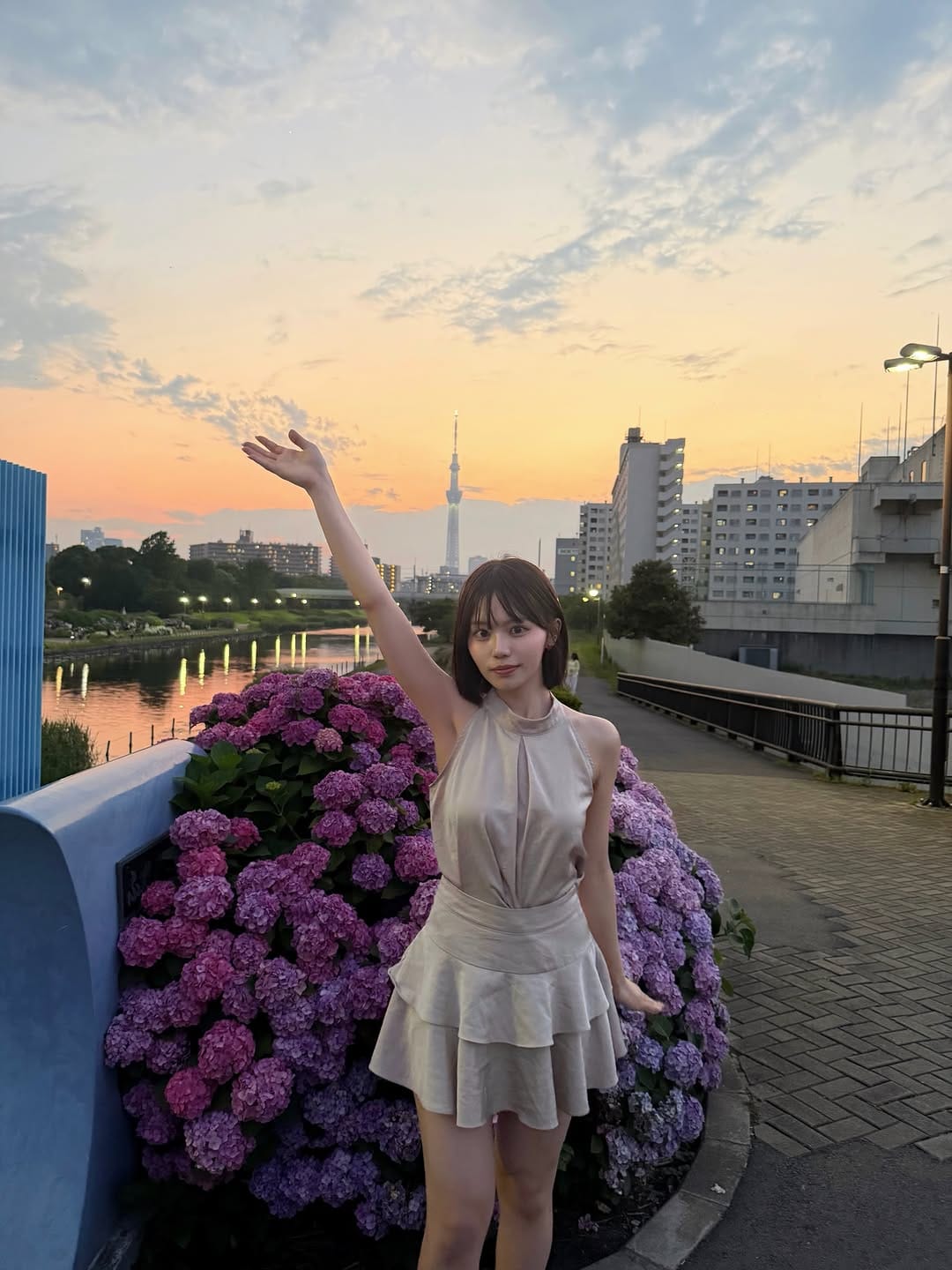 Post 3 by 上西萌々🍠|     Momo Uenishi on Instagram (carousel)