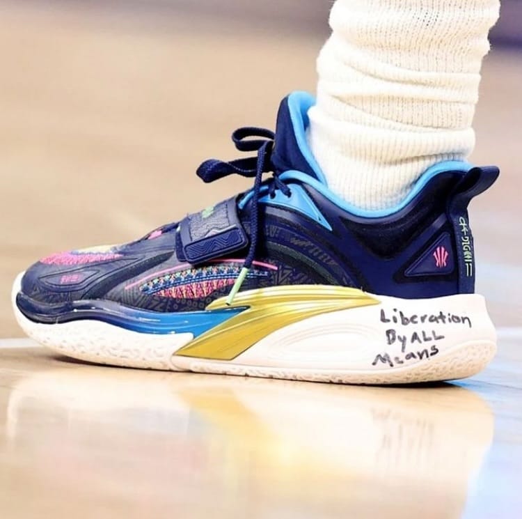 Post 10 by Kyrie Irving Fanpage 🇯🇵 on Instagram (image)