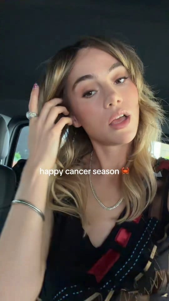 Post 1 by teeny || Suki Waterhouse Updates on Instagram (video)
