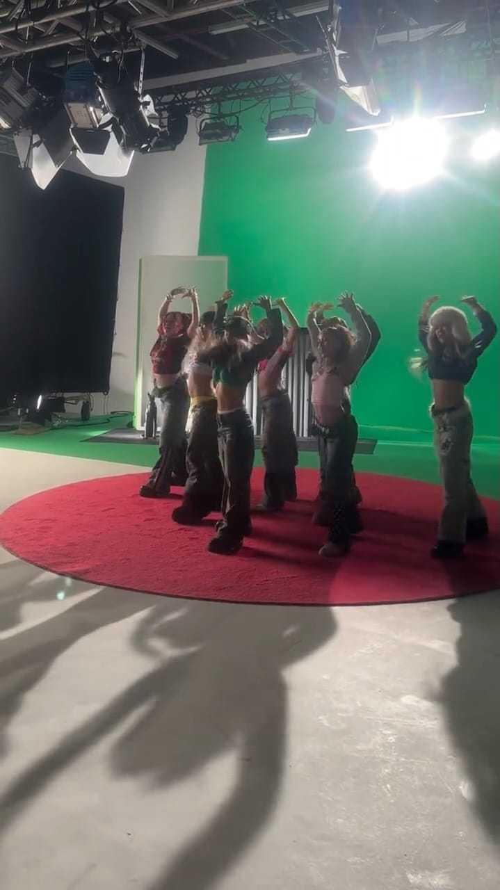 Post 2 by QUEEN OF SWAG🦋 on Instagram (video)