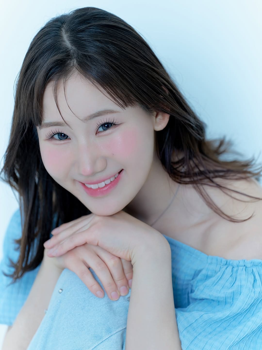 Post 8 by 横山 天音 Amane Yokoyama on Instagram (carousel)